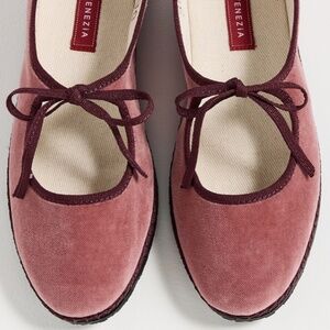 Vibi Venezia Mary Jane Velvet Brigitte Flats